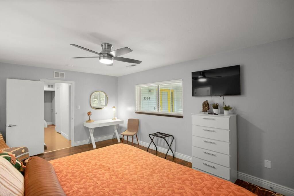 Вилла Uf Sunshine House - Patio & Bbq - Chef Kitchen - Ev Car Station - Upscale Neighborhood! Гейнсвилл Экстерьер фото