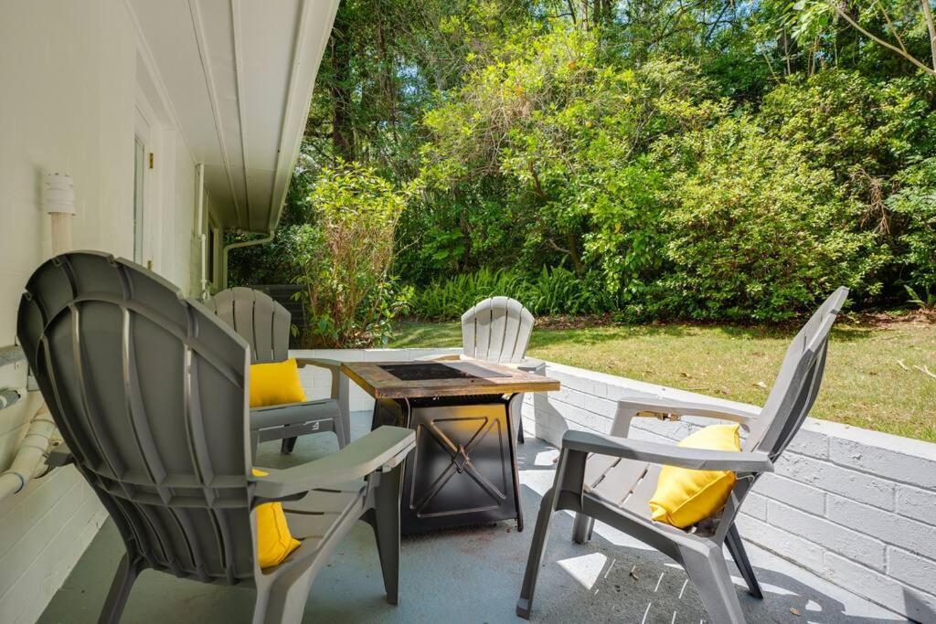 Вилла Uf Sunshine House - Patio & Bbq - Chef Kitchen - Ev Car Station - Upscale Neighborhood! Гейнсвилл Экстерьер фото